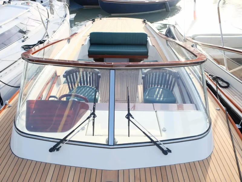 Ladyjane-tofinou-welcome-on-board-retrofitted-to-electric-hybrid-propulsion-by-laneva-electric