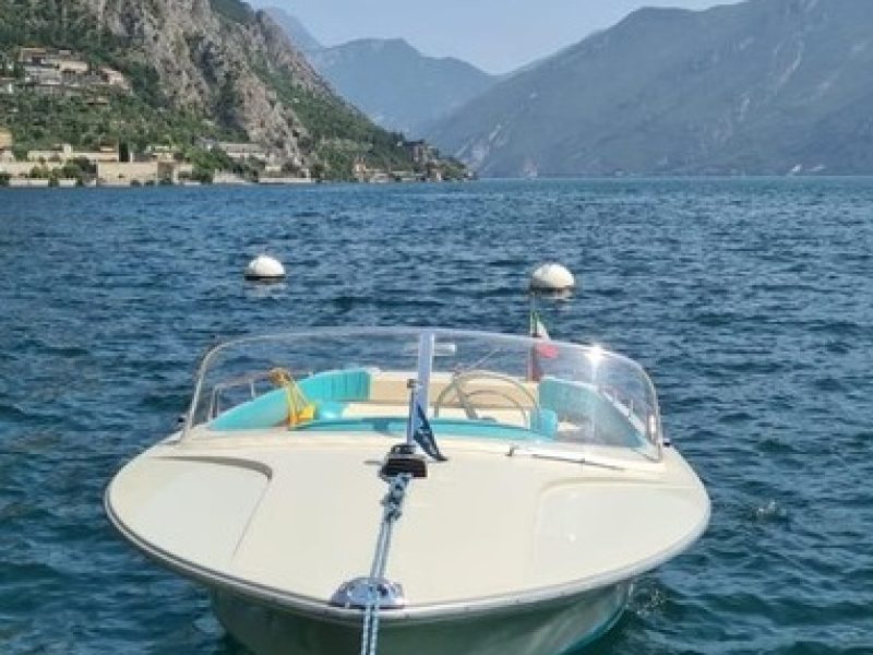 Riva Rudy 1972 -retrofit electric by lanéva boats