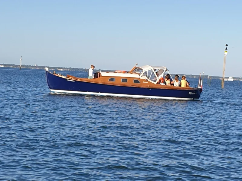 pinasse-hybride-rétrofit-par-lanéva-electric