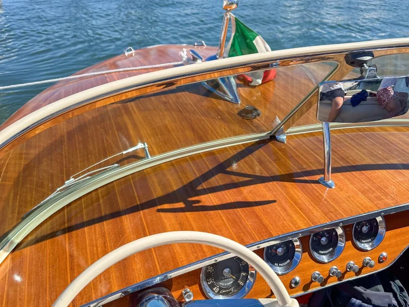 riva-super-florida-classic-cockpit