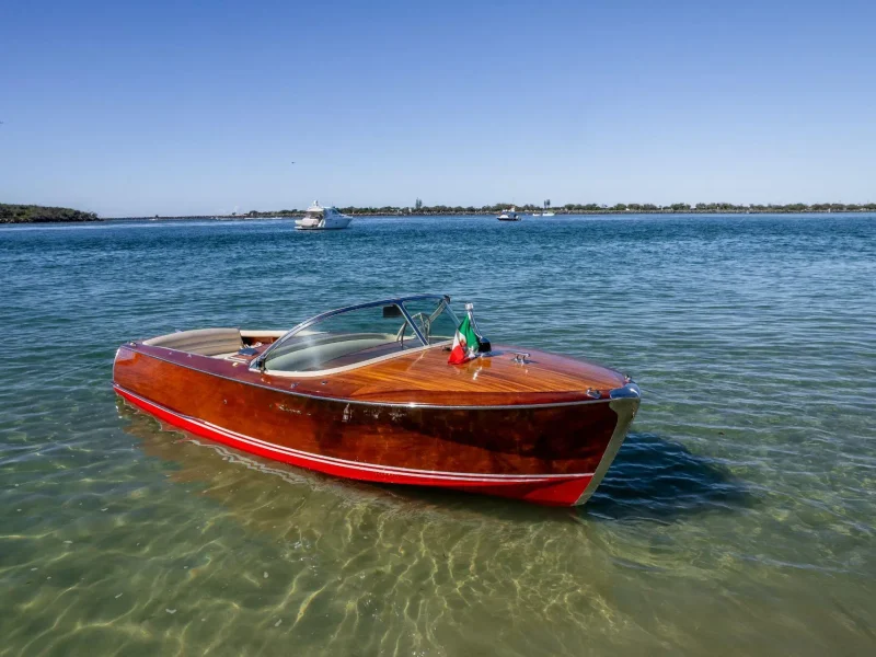 vintage-boat-riva-super-florida-1959-electric-retrofit-by-lanéva-2